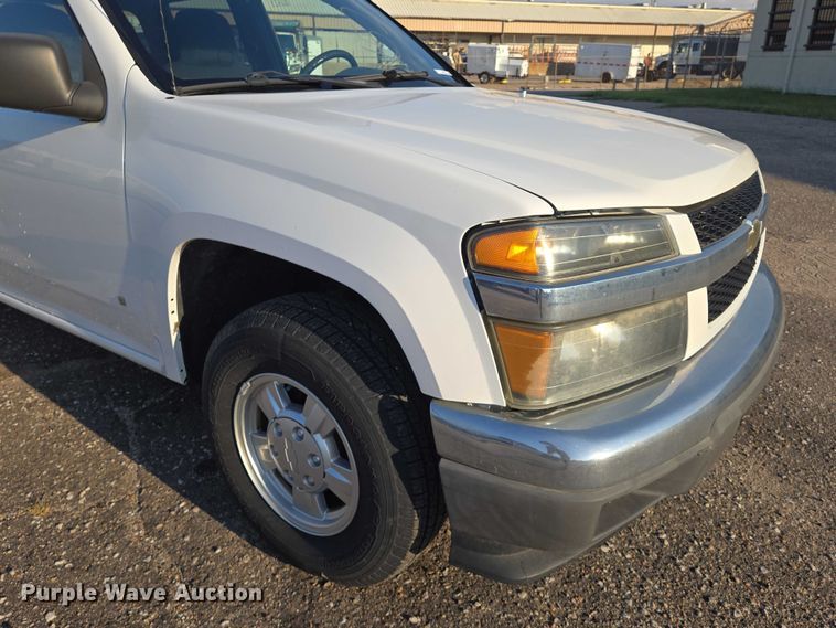 image for item EN8424 2007 Chevrolet Colorado Crew Cab pickup truck