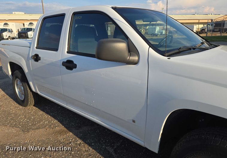 image for item EN8424 2007 Chevrolet Colorado Crew Cab pickup truck