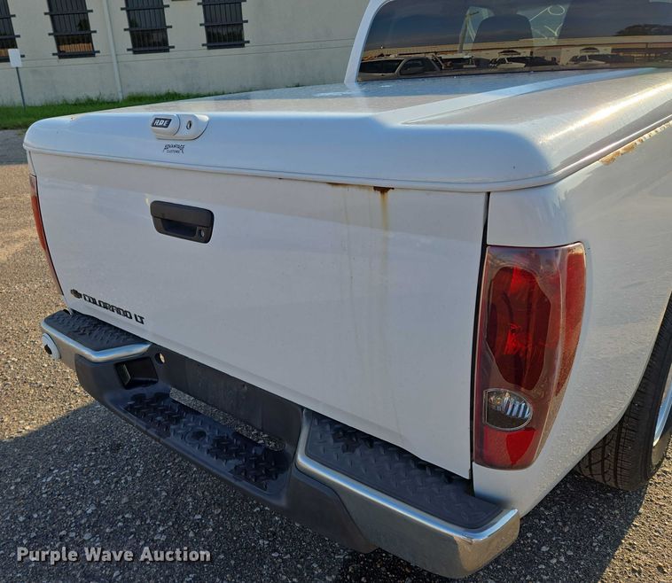 image for item EN8424 2007 Chevrolet Colorado Crew Cab pickup truck