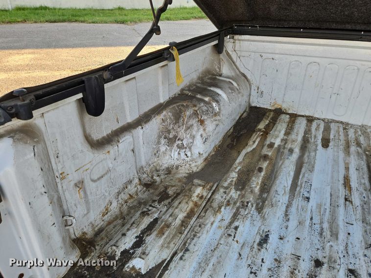 image for item EN8424 2007 Chevrolet Colorado Crew Cab pickup truck