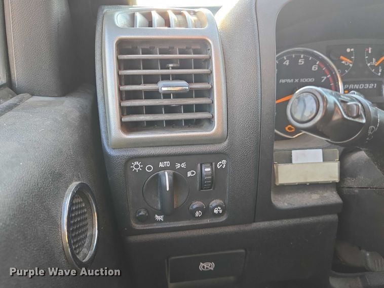 image for item EN8424 2007 Chevrolet Colorado Crew Cab pickup truck