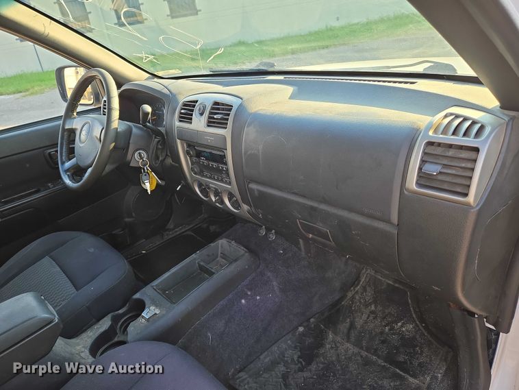 image for item EN8424 2007 Chevrolet Colorado Crew Cab pickup truck