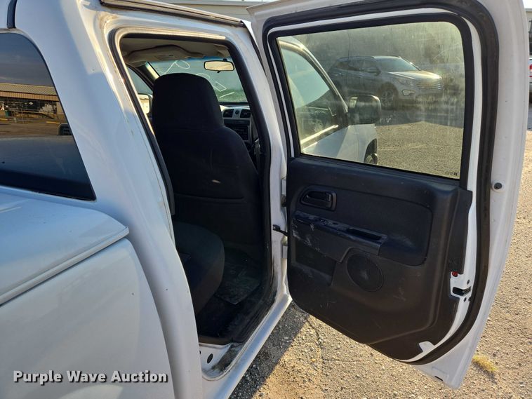 image for item EN8424 2007 Chevrolet Colorado Crew Cab pickup truck