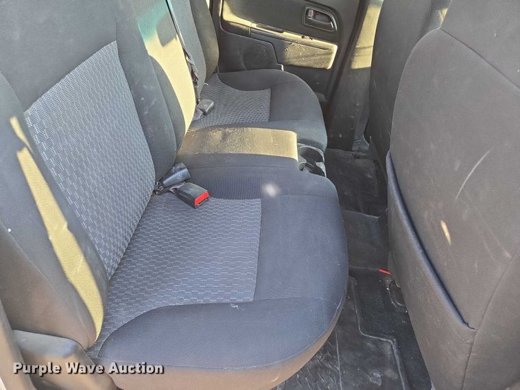 image for item EN8424 2007 Chevrolet Colorado Crew Cab pickup truck