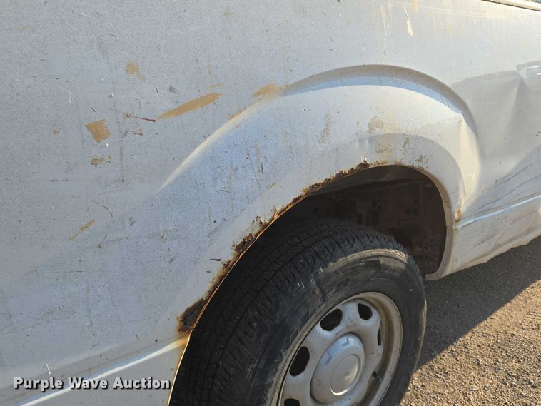 image for item EN8425 2012 Ford F150 pickup truck