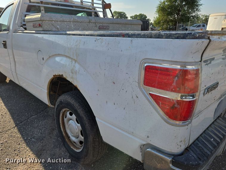 image for item EN8425 2012 Ford F150 pickup truck