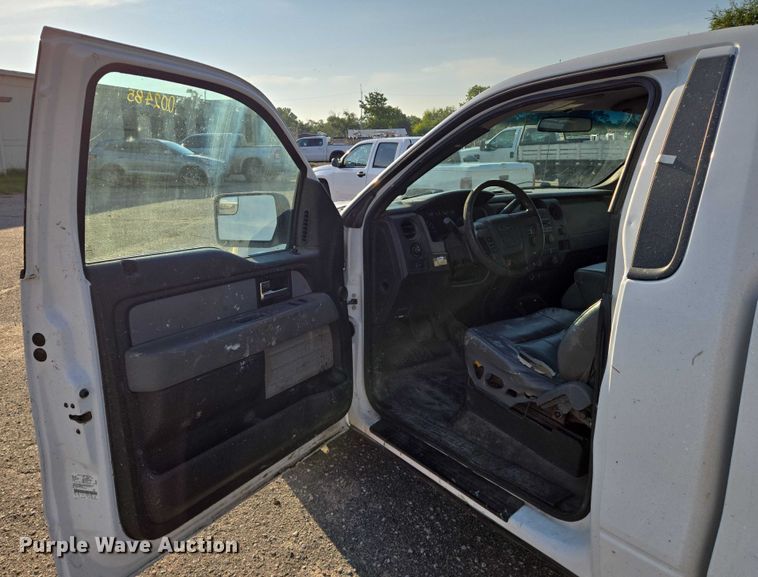 image for item EN8425 2012 Ford F150 pickup truck