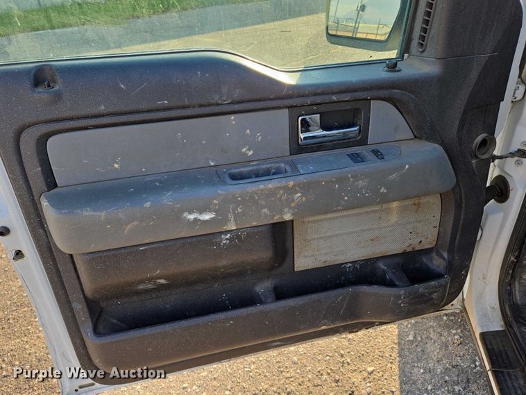 image for item EN8425 2012 Ford F150 pickup truck