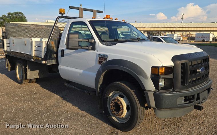 image for item EN8426 2010 Ford F450 Super Duty flatbed truck