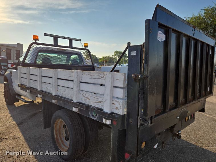 image for item EN8426 2010 Ford F450 Super Duty flatbed truck