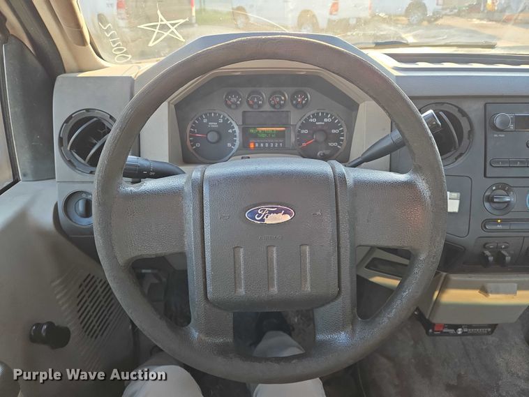 image for item EN8426 2010 Ford F450 Super Duty flatbed truck