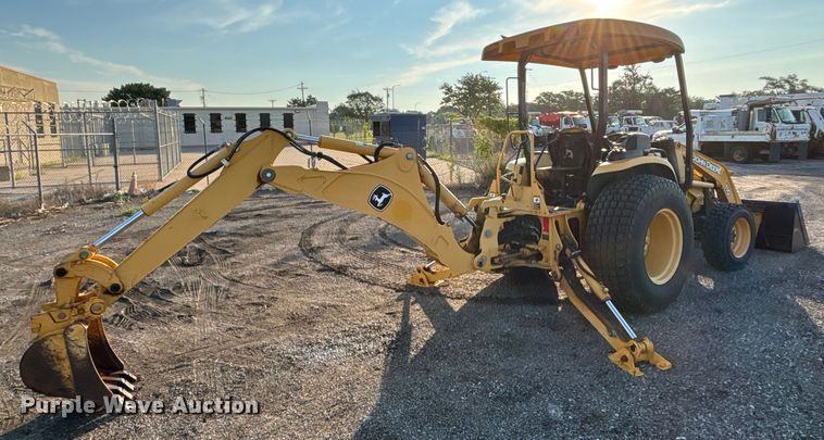RETROEXCAVADORA 2008 JOHN DEERE 110