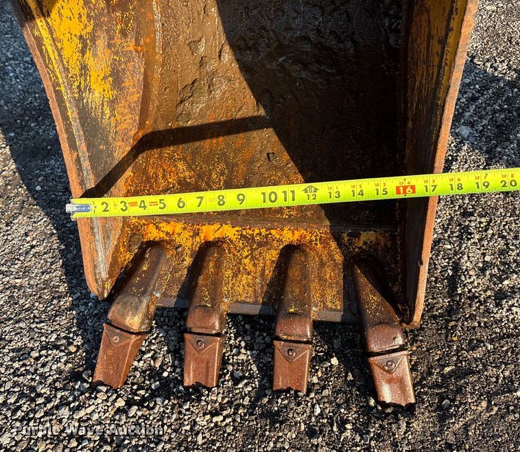 image for item EN8427 2008 John Deere 110 backhoe