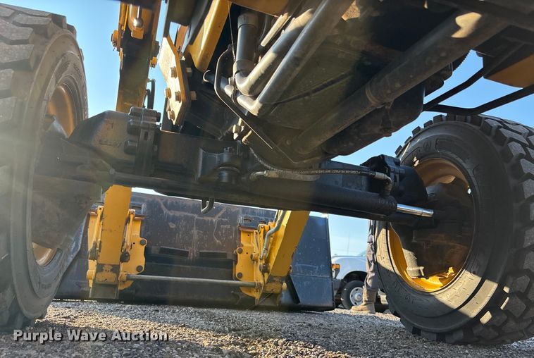 image for item EN8427 2008 John Deere 110 backhoe