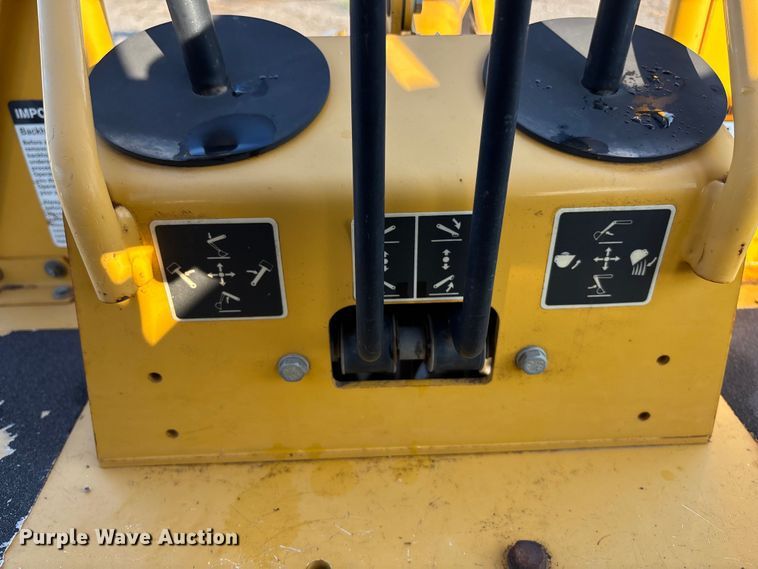 image for item EN8427 2008 John Deere 110 backhoe