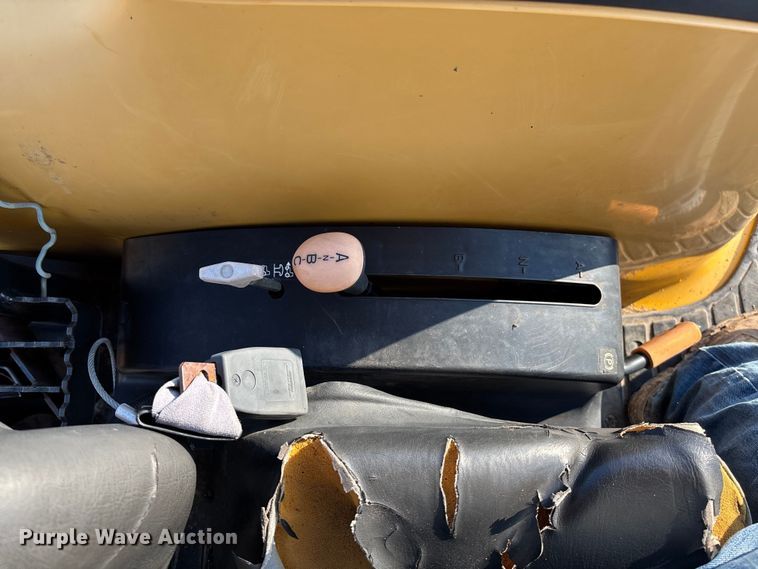 image for item EN8427 2008 John Deere 110 backhoe