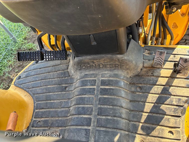 image for item EN8427 2008 John Deere 110 backhoe