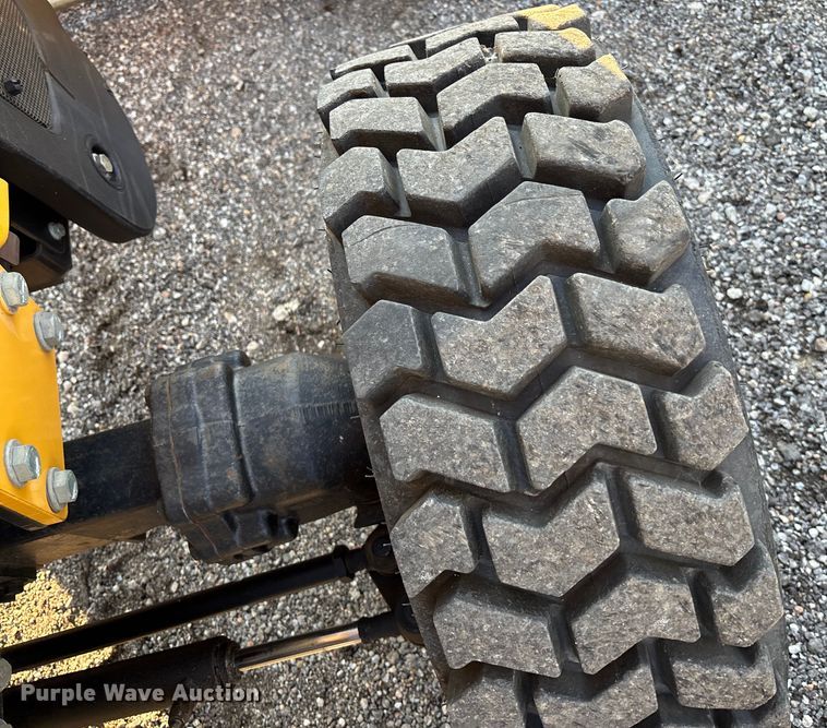 image for item EN8427 2008 John Deere 110 backhoe