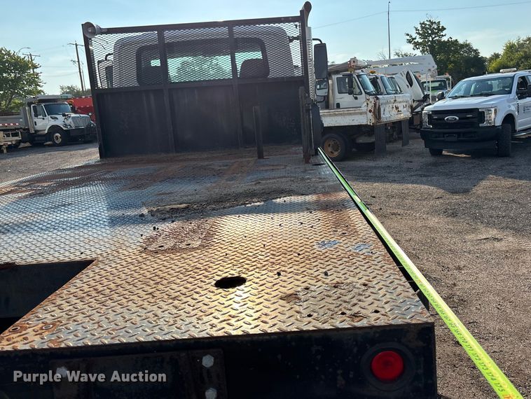 image for item EN8428 2010 International DuraStar 4300 flatbed truck