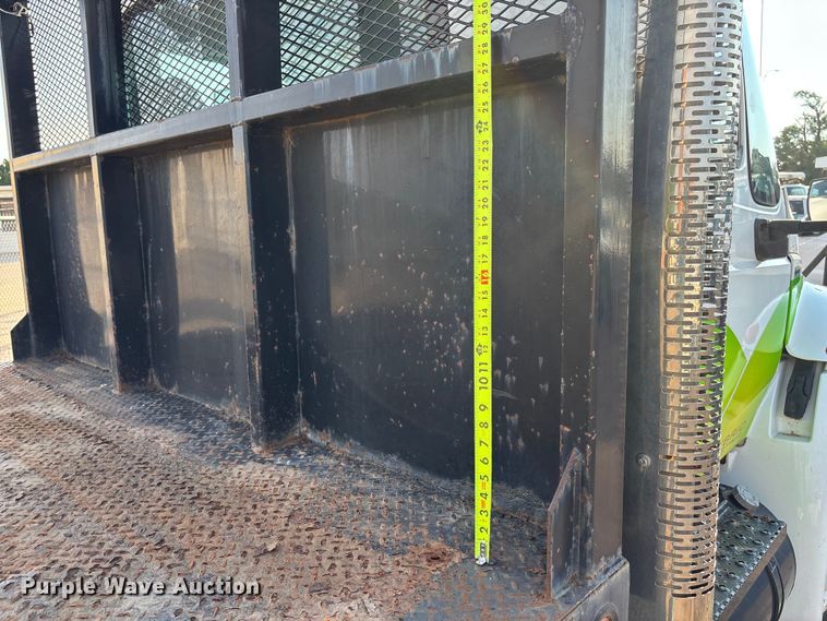 image for item EN8428 2010 International DuraStar 4300 flatbed truck