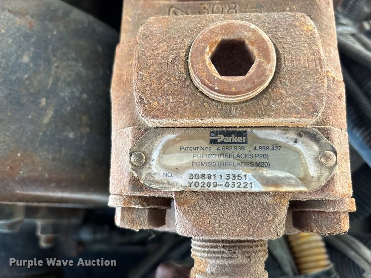 image for item EN8428 2010 International DuraStar 4300 flatbed truck