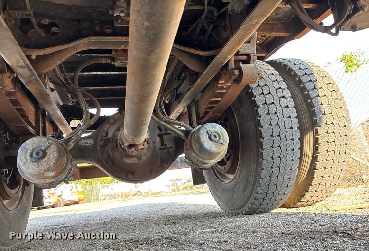 image for item EN8428 2010 International DuraStar 4300 flatbed truck