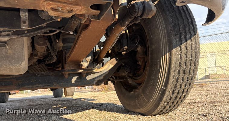 image for item EN8428 2010 International DuraStar 4300 flatbed truck