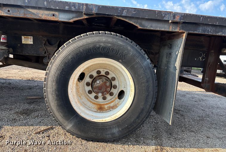 image for item EN8428 2010 International DuraStar 4300 flatbed truck