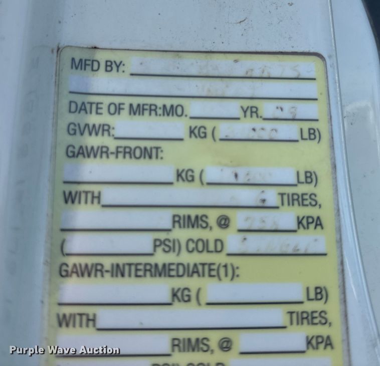 image for item EN8428 2010 International DuraStar 4300 flatbed truck