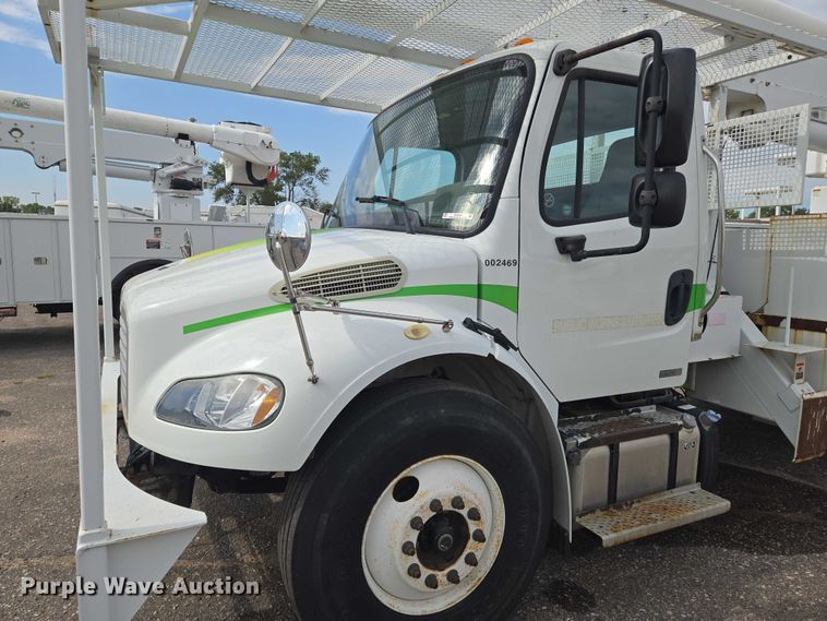 image for item EN8429 2012 Freightliner Business Class M2 bucket truck
