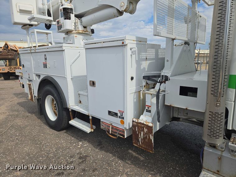 image for item EN8429 2012 Freightliner Business Class M2 bucket truck
