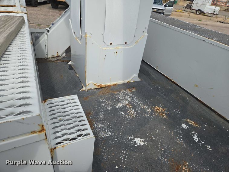 image for item EN8429 2012 Freightliner Business Class M2 bucket truck