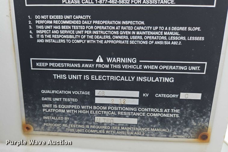 image for item EN8429 2012 Freightliner Business Class M2 bucket truck