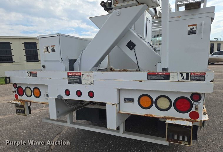 image for item EN8429 2012 Freightliner Business Class M2 bucket truck