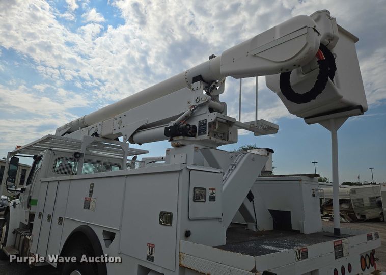 image for item EN8429 2012 Freightliner Business Class M2 bucket truck