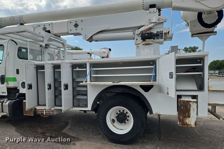 image for item EN8429 2012 Freightliner Business Class M2 bucket truck