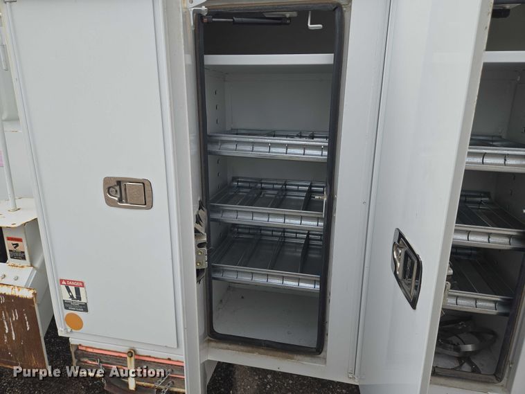 image for item EN8429 2012 Freightliner Business Class M2 bucket truck