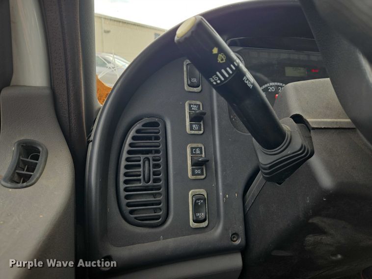 image for item EN8429 2012 Freightliner Business Class M2 bucket truck