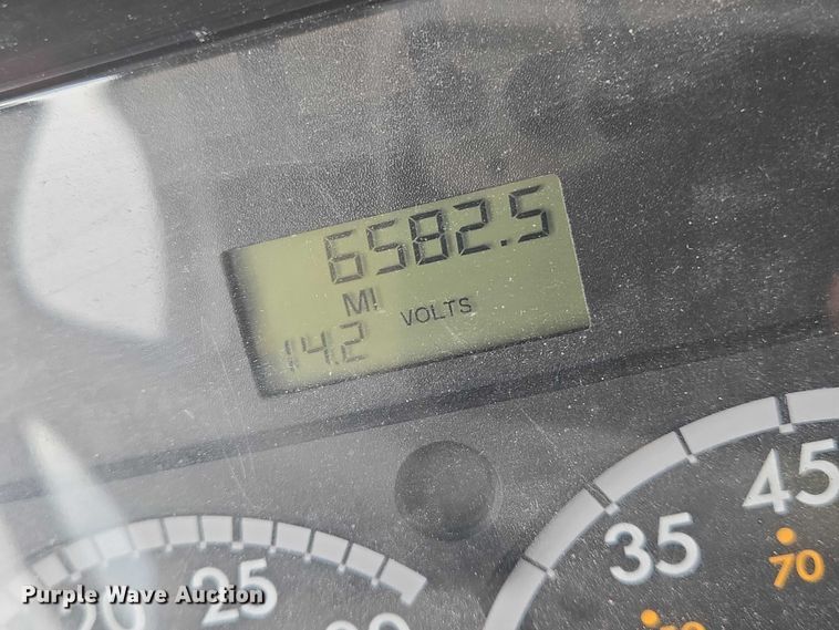 image for item EN8429 2012 Freightliner Business Class M2 bucket truck