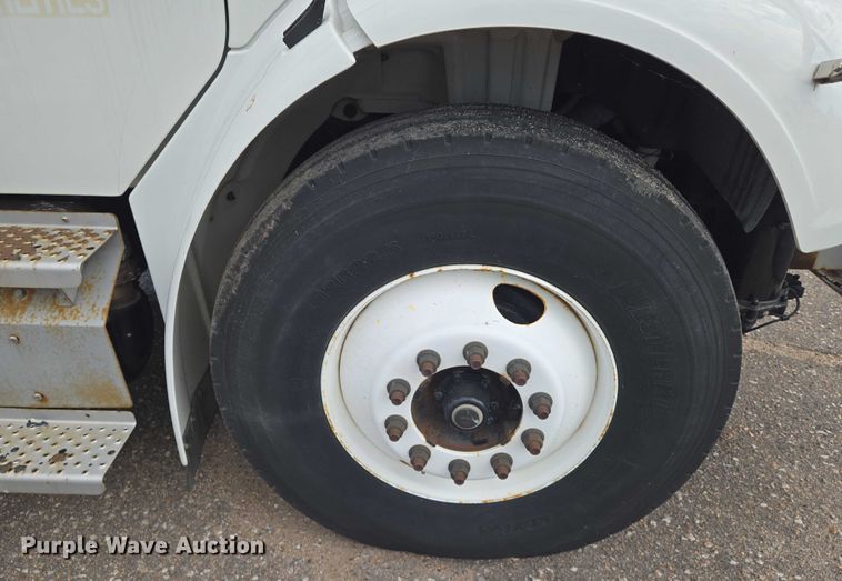 image for item EN8429 2012 Freightliner Business Class M2 bucket truck