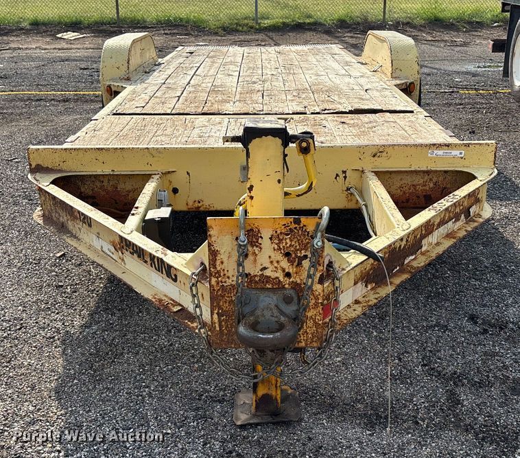 image for item EN8430 2004 Trailer King tilt deck equipment trailer