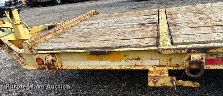 image for item EN8430 2004 Trailer King tilt deck equipment trailer