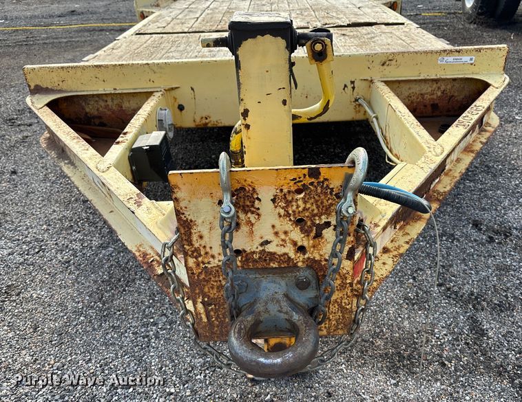 image for item EN8430 2004 Trailer King tilt deck equipment trailer