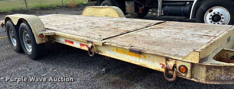 image for item EN8430 2004 Trailer King tilt deck equipment trailer