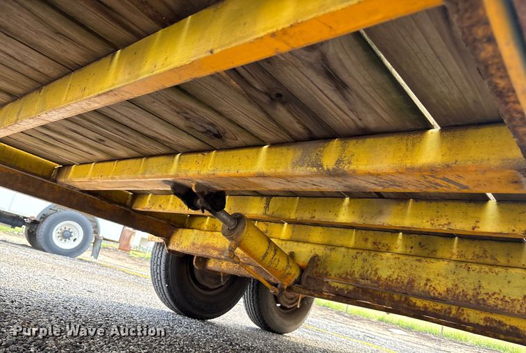 image for item EN8430 2004 Trailer King tilt deck equipment trailer