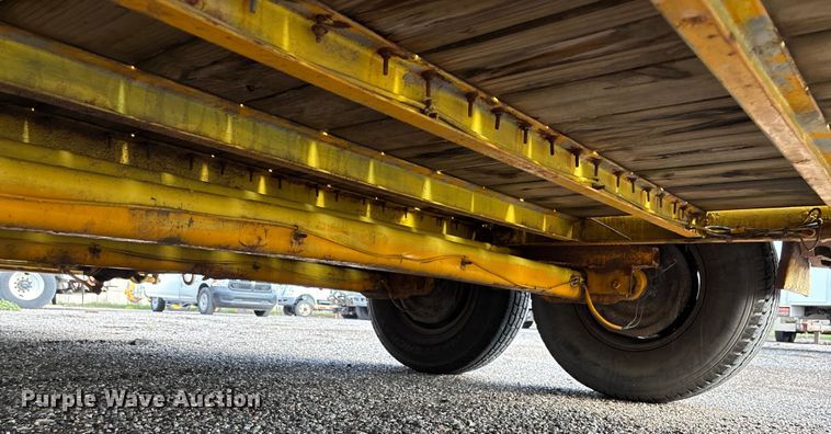 image for item EN8430 2004 Trailer King tilt deck equipment trailer