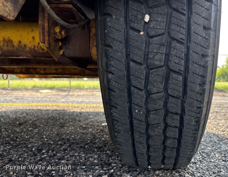 image for item EN8430 2004 Trailer King tilt deck equipment trailer