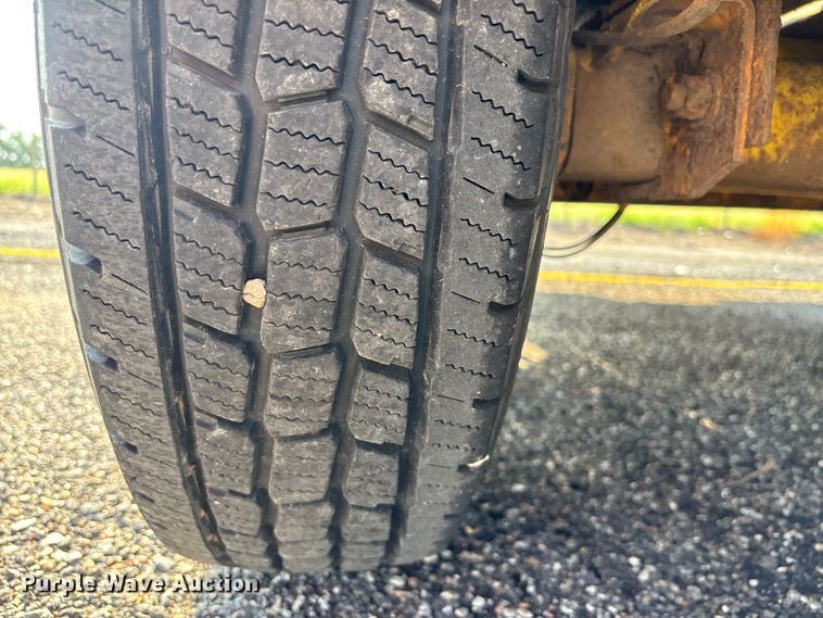 image for item EN8430 2004 Trailer King tilt deck equipment trailer