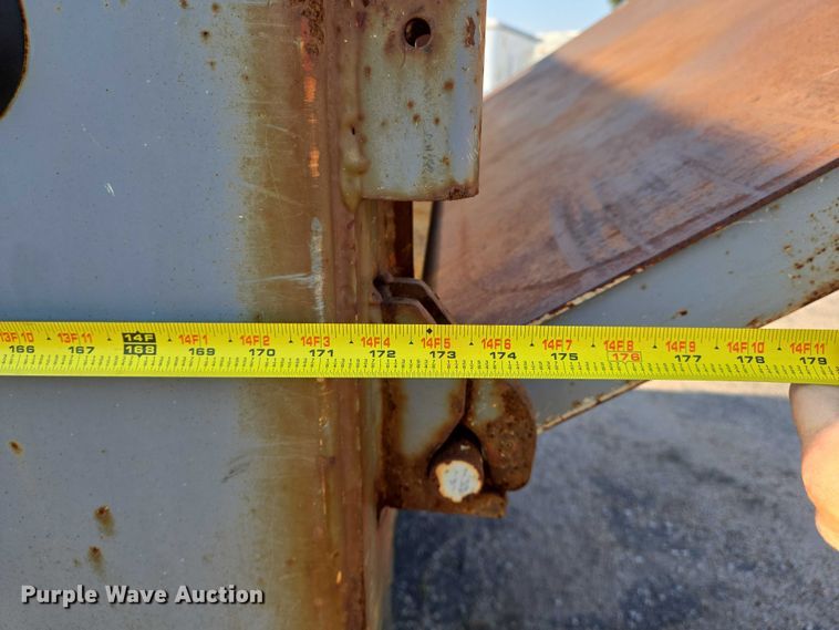 image for item EN8431 2009 International 7500 dump truck