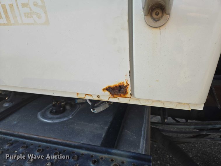 image for item EN8431 2009 International 7500 dump truck